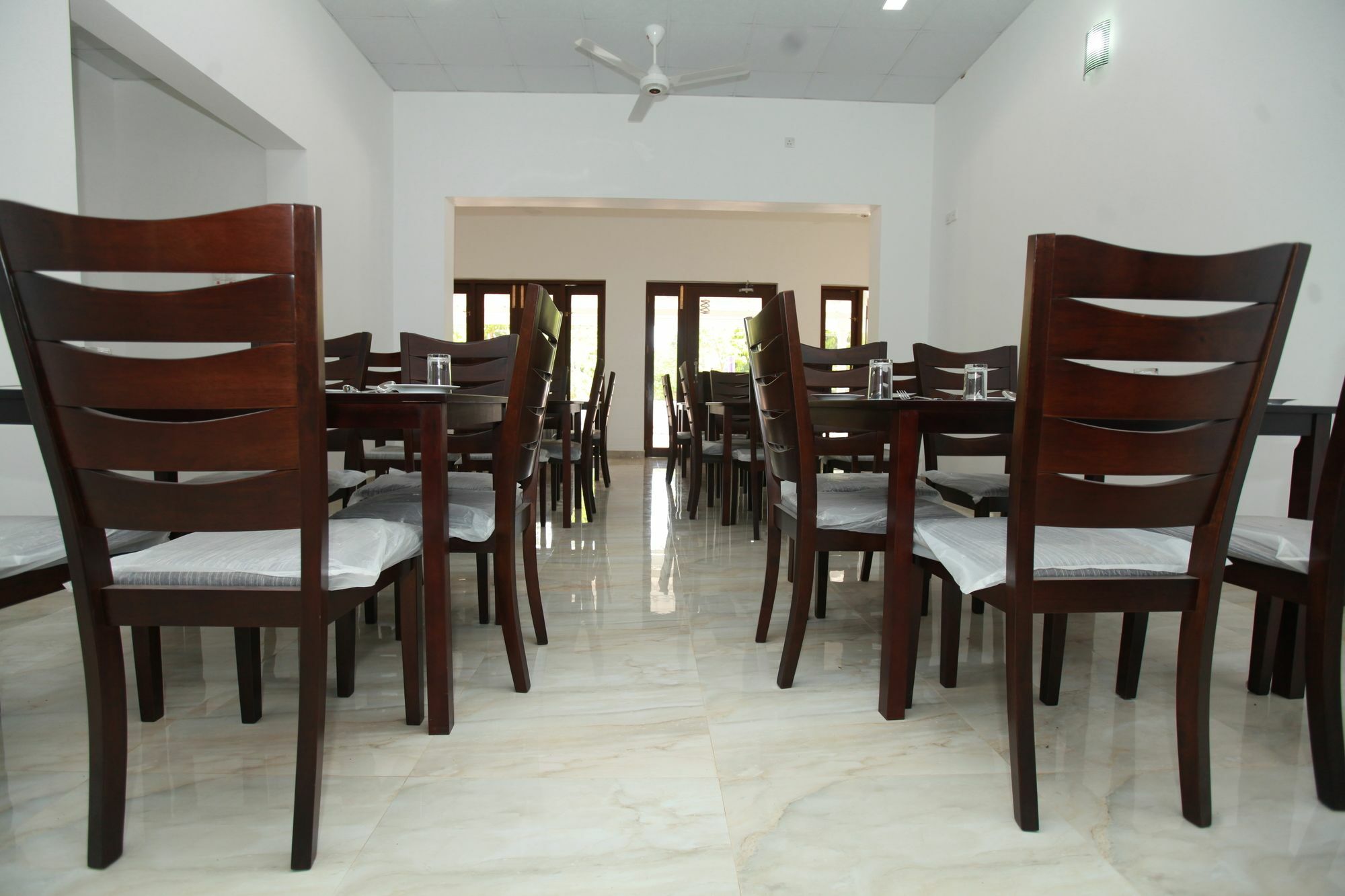 Lavonka Tourist Rest Hotel Anuradhapura Exterior photo